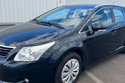 Toyota Avensis 263.000 km 4.500 &euro; Berlin 12057