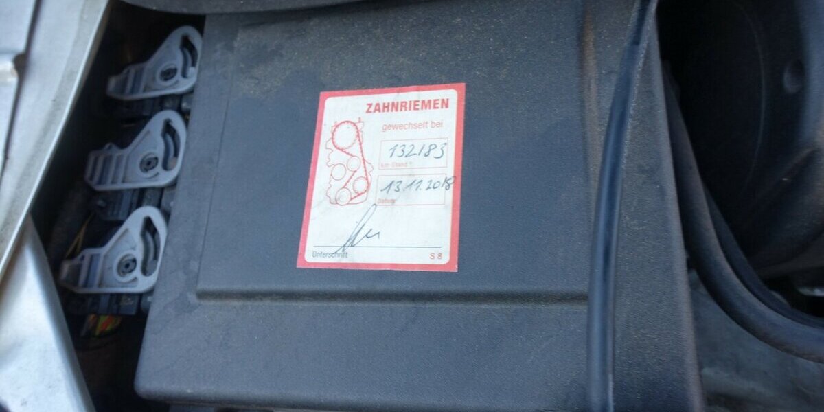 Peugeot 206 CC Platinum Klima Navi Leder Sitzh. Alu WR ohn 172.000 km 300 &euro; Neumarkt/OPf 92318