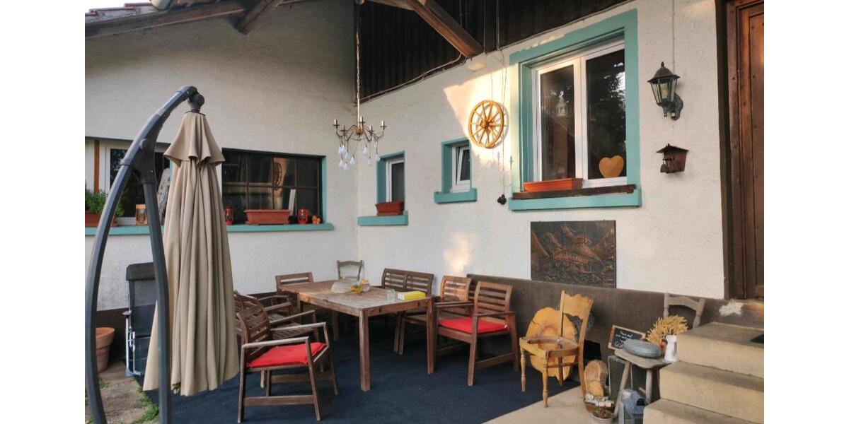 Bauernhaus, Landhaus Villingen-Schwenningen Schwenningen - 13 Zimmer, 255 m&sup2;, 780.000&euro; | Angebot:27029064