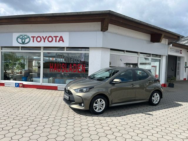 Toyota Yaris 39.000 km 16.400 &euro; Cham 93413