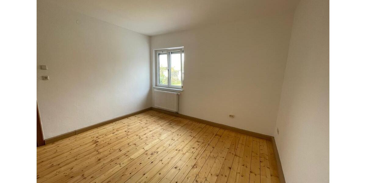 Etagenwohnung Hutthurm - 2 Zimmer, 60 m&sup2;, 480&euro; | Angebot:26197704