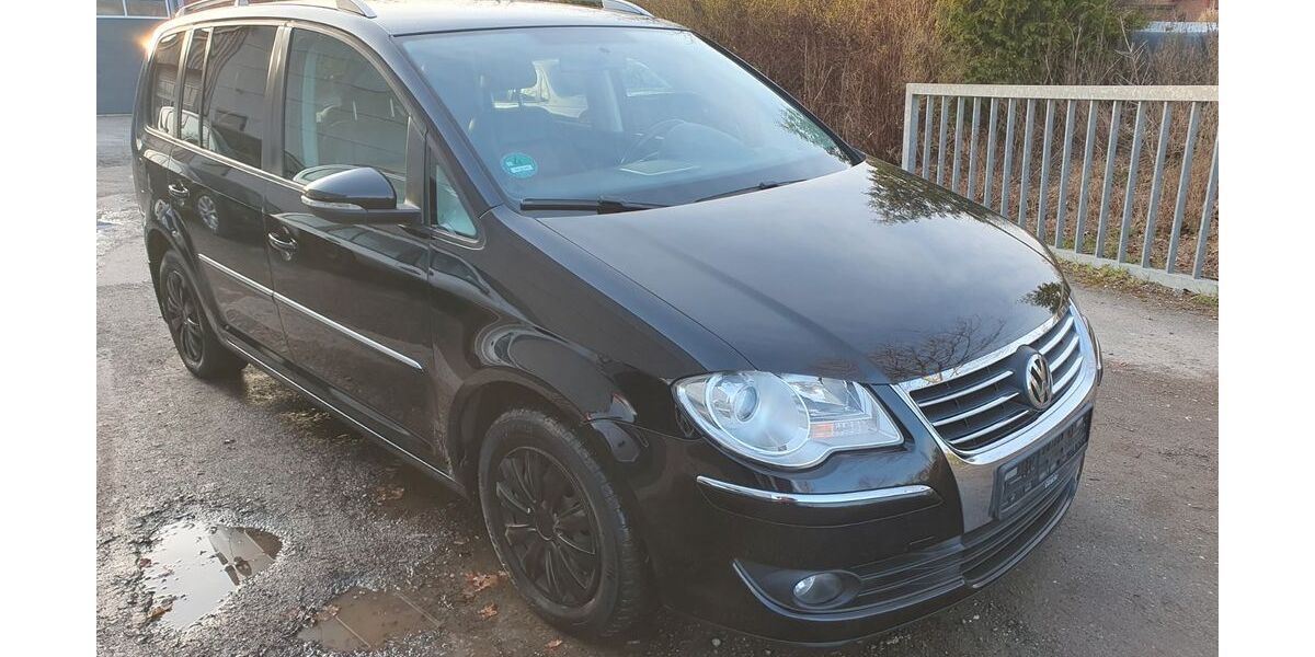 VW Touran 259.000 km 2.499 &euro; Melle 49324