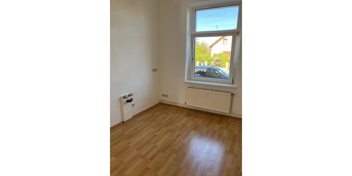 Erdgeschoßwohnung Naumburg (Saale) - 3 Zimmer, 75 m&sup2;, 400&euro; | Angebot:26405526