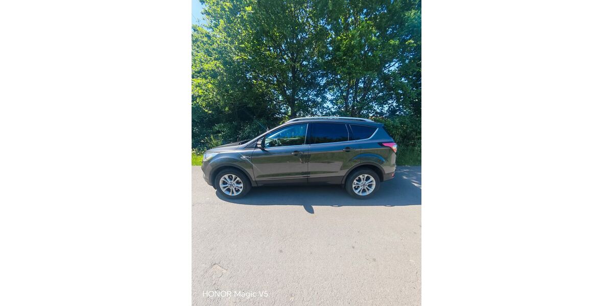 Ford Kuga 91.702 km 17.699 &euro; Rheine 48429