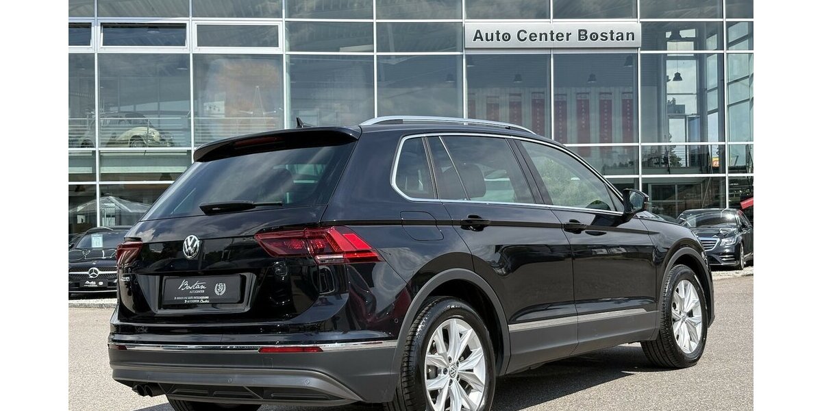 VW Tiguan 1.5 TSI Highline 360°/NAVI/CARPLAY/PANO 110.221 km 22.900 &euro; Villingen-Schwenningen 78054