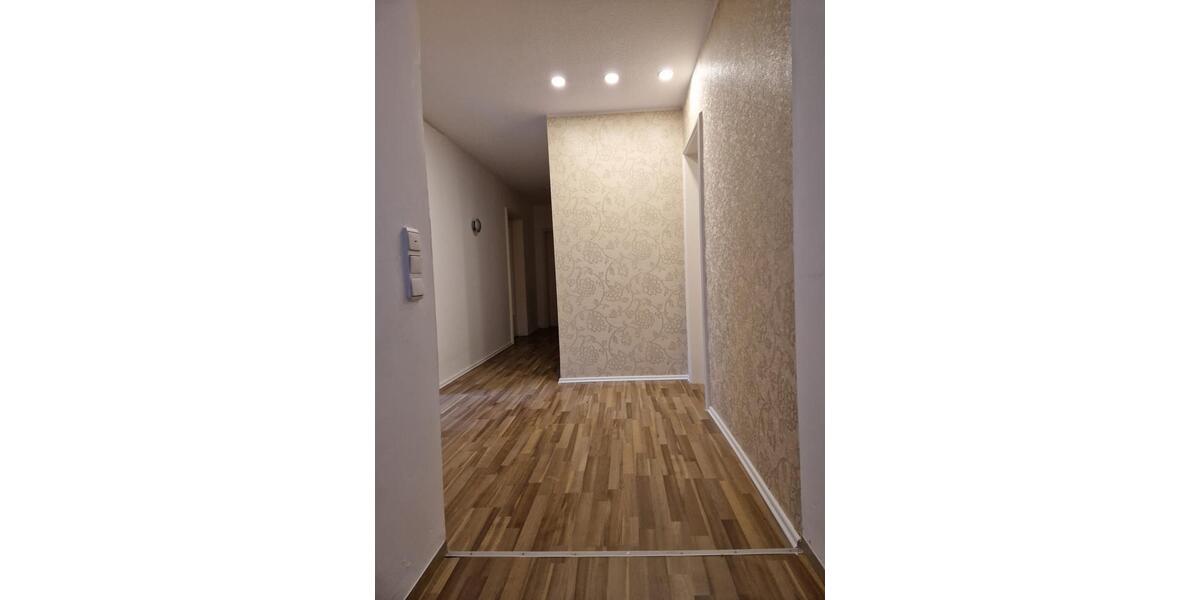 Etagenwohnung Schlüsselfeld - 5 Zimmer, 150 m&sup2;, 1.200&euro; | Angebot:26699657