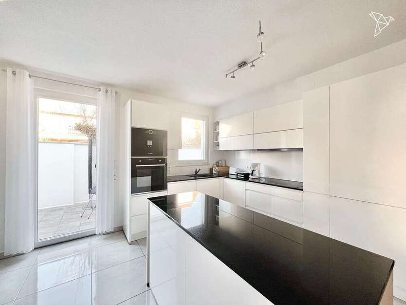 Haus zum Kaufen in Mühlheim am Main 1.050.000 € 217 m²