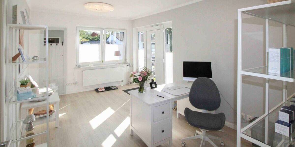 Einfamilienhaus Flensburg Engelsby - 8 Zimmer, 150 m&sup2;, 559.000&euro; | Angebot:26359415