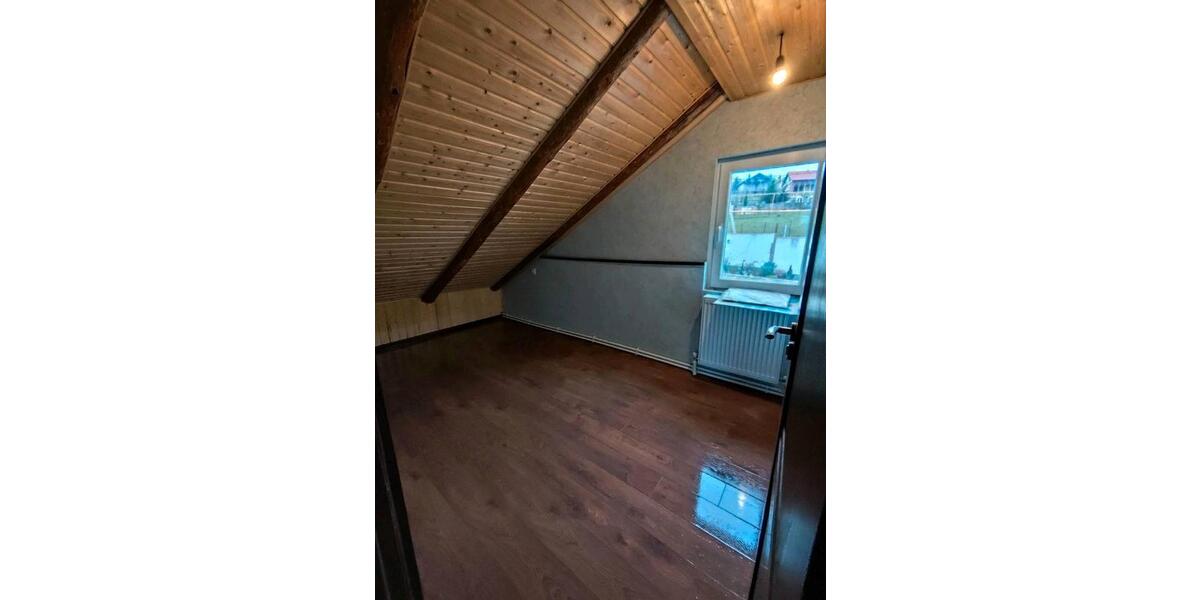 Einfamilienhaus Püttlingen - 10 Zimmer, 207 m&sup2;, 190.000&euro; | Angebot:26322667