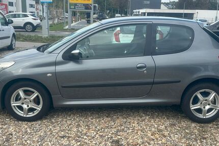 Peugeot 206 250.000 km 2.200 € Duisburg 47138