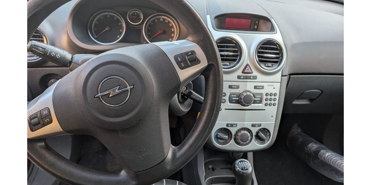 Opel Corsa 125.000 km 2.700 &euro; Göppingen 73037
