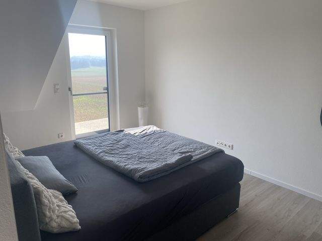Etagenwohnung Aufhausen - 4 Zimmer, 116 m&sup2;, 1.150&euro; | Angebot:25850602