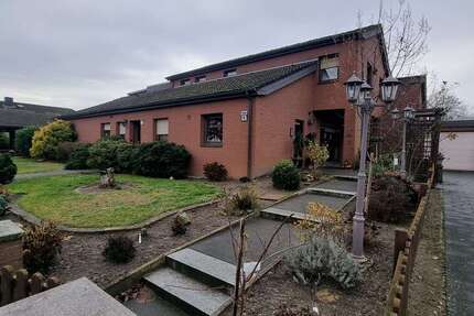 Haus zum Kaufen in Brome 419.000 € 230 m² 12 zimmer