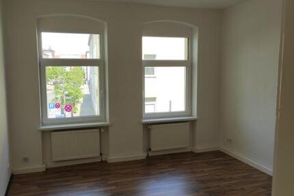 Wunderschöne helle große Wohnung in bester Lage !!! 4 zimmer