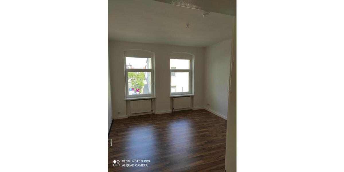 Wunderschöne helle große Wohnung in bester Lage !!! 4 zimmer