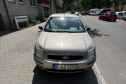 Ford Fusion 49.650 km 2.650 &euro; Berlin 13355