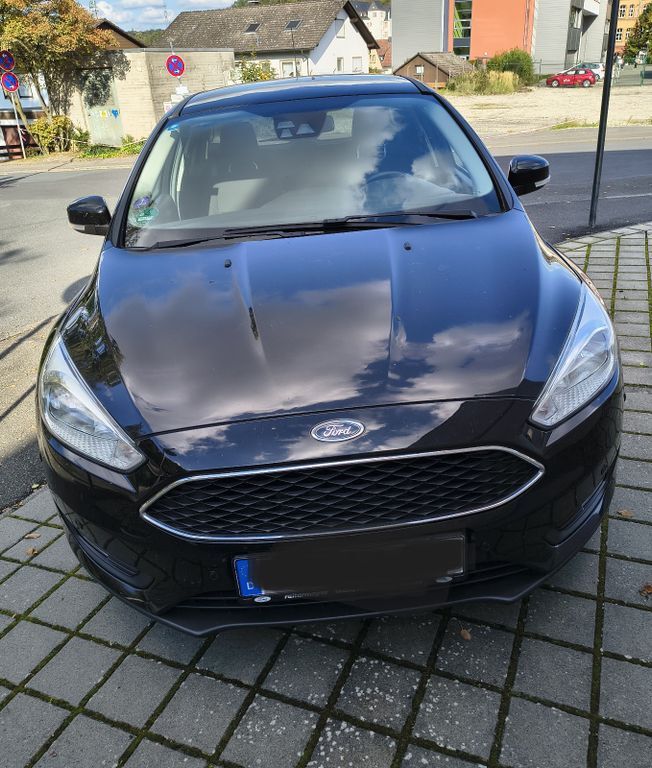 Ford Focus 120.000 km 8.200 € Idstein 65510