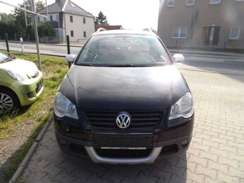 VW Polo 124.000 km 4.499 € Bautzen 02625
