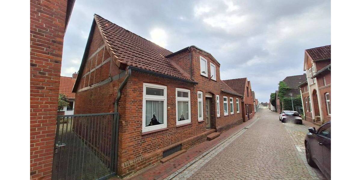 Einfamilienhaus Meldorf - 8 Zimmer, 150 m&sup2;, 299.000&euro; | Angebot:26434004