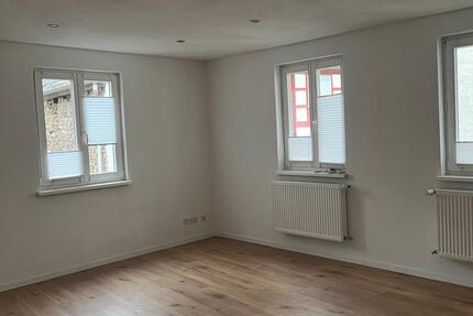 Haus Briedel - 4 Zimmer, 130 m&sup2;, 805&euro; | Angebot:26164033