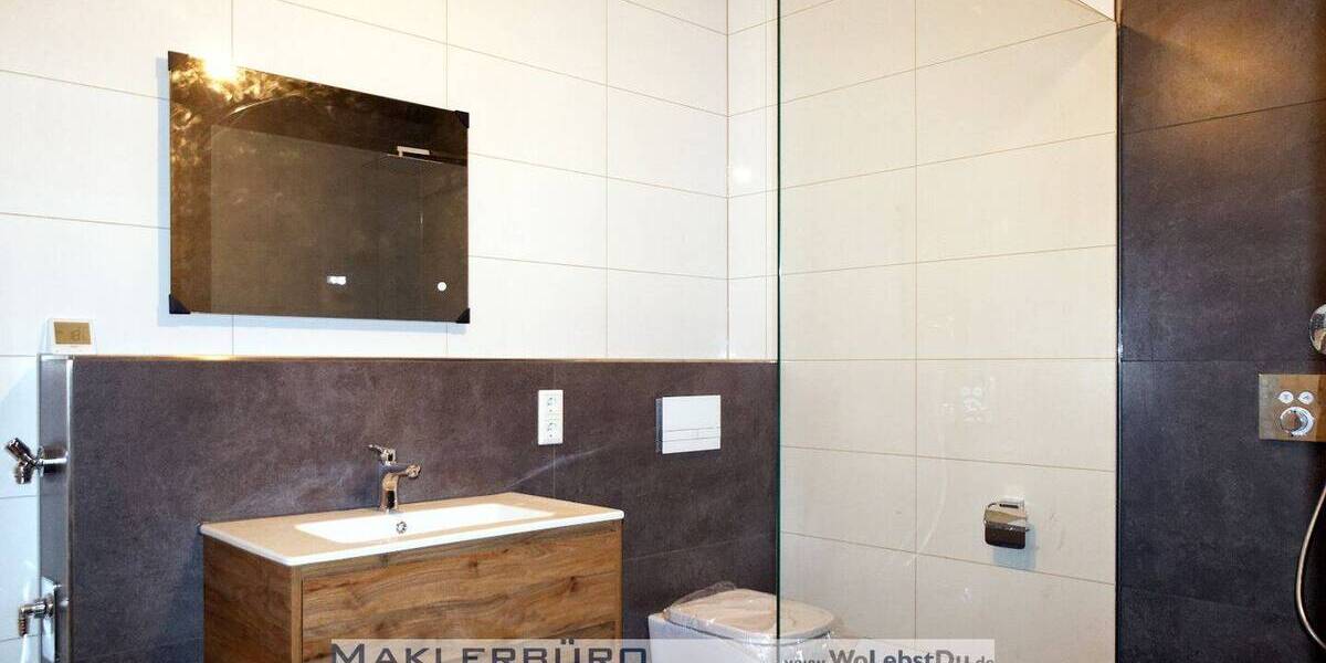 Etagenwohnung Greiz - 3 Zimmer, 68 m&sup2;, 517&euro; | Angebot:26616935