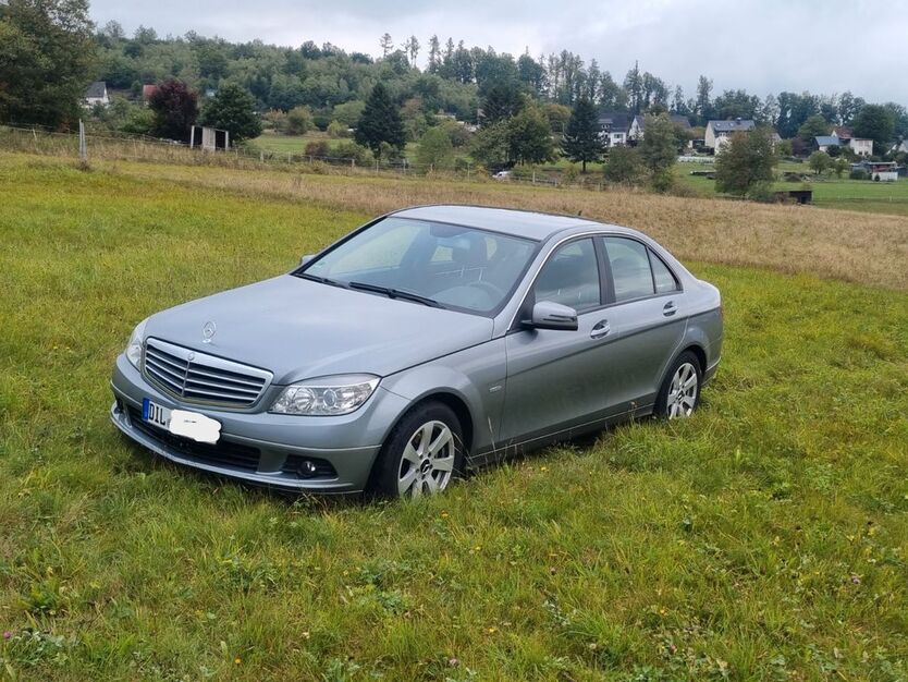Mercedes-Benz C 200 207.500 km 4.800 € Dietzhölztal 35716