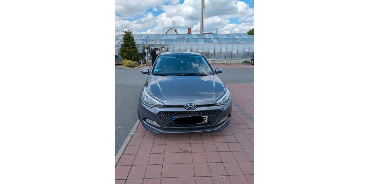 Hyundai i20 105.000 km 7.300 &euro; Veitsbronn 90587