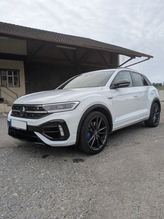 VW T-Roc 22.800 km 39.999 € Untergruppenbach 74199