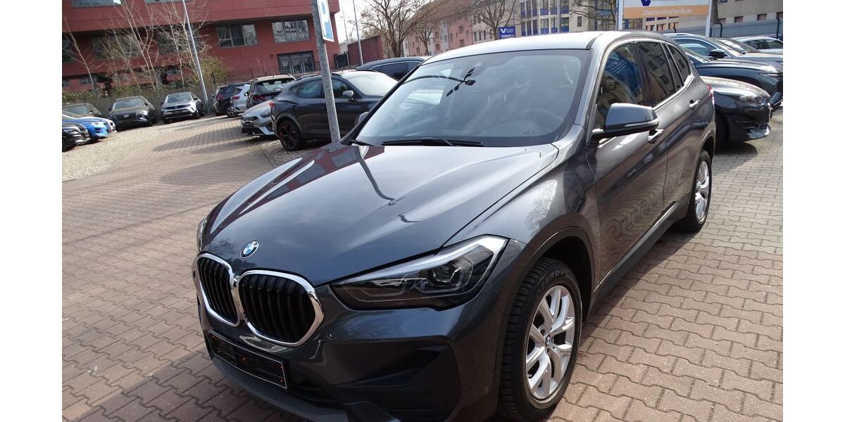 BMW X1 51.275 km 24.900 &euro; Berlin 12359