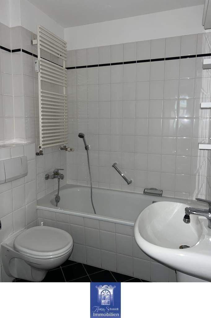 Ihr Lieblingsplatz mit perfekter Raumaufteilung! Bad mit Wanne und Dusche! 2 zimmer