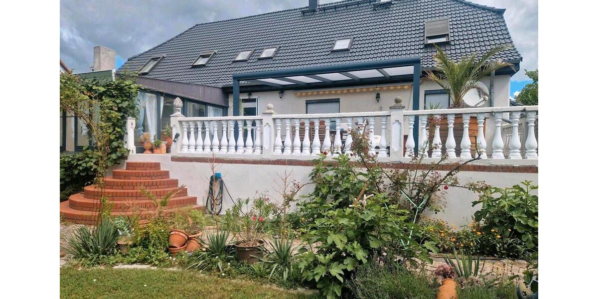Einfamilienhaus Steinhöfel - 7 Zimmer, 350 m&sup2;, 875.000&euro; | Angebot:27146408