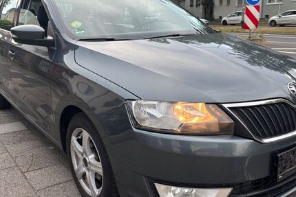 Skoda Rapid 211.600 km 5.480 &euro; Dreieich 63303