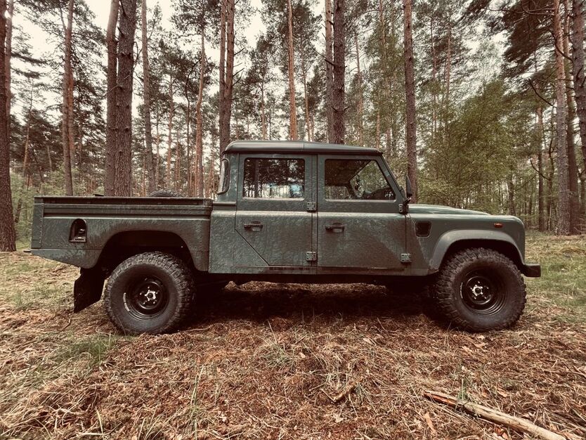 Land Rover Defender 119.000 km 41.200 € Salzwedel 29410