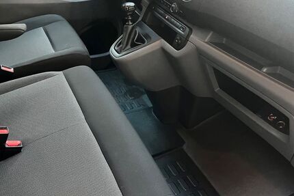 Opel Vivaro 99.985 km 20.950 &euro; Mittweida 09648