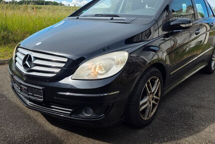 Mercedes-Benz B 200 157.992 km 2.300 &euro; Büsingen 78266