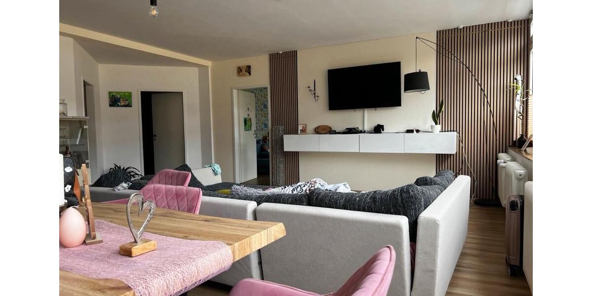 Etagenwohnung Elze - 4 Zimmer, 150 m&sup2;, 1.350&euro; | Angebot:26412739
