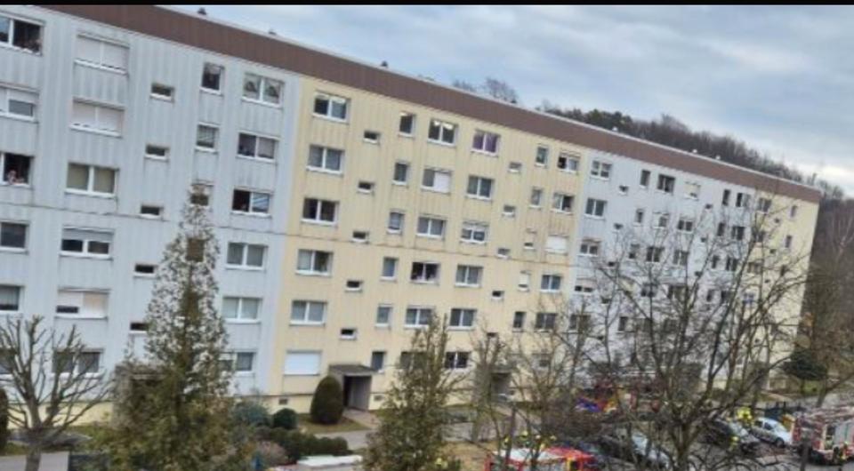 Etagenwohnung Mülsen - 6 Zimmer, 120 m&sup2;, 70.000&euro; | Angebot:26412589