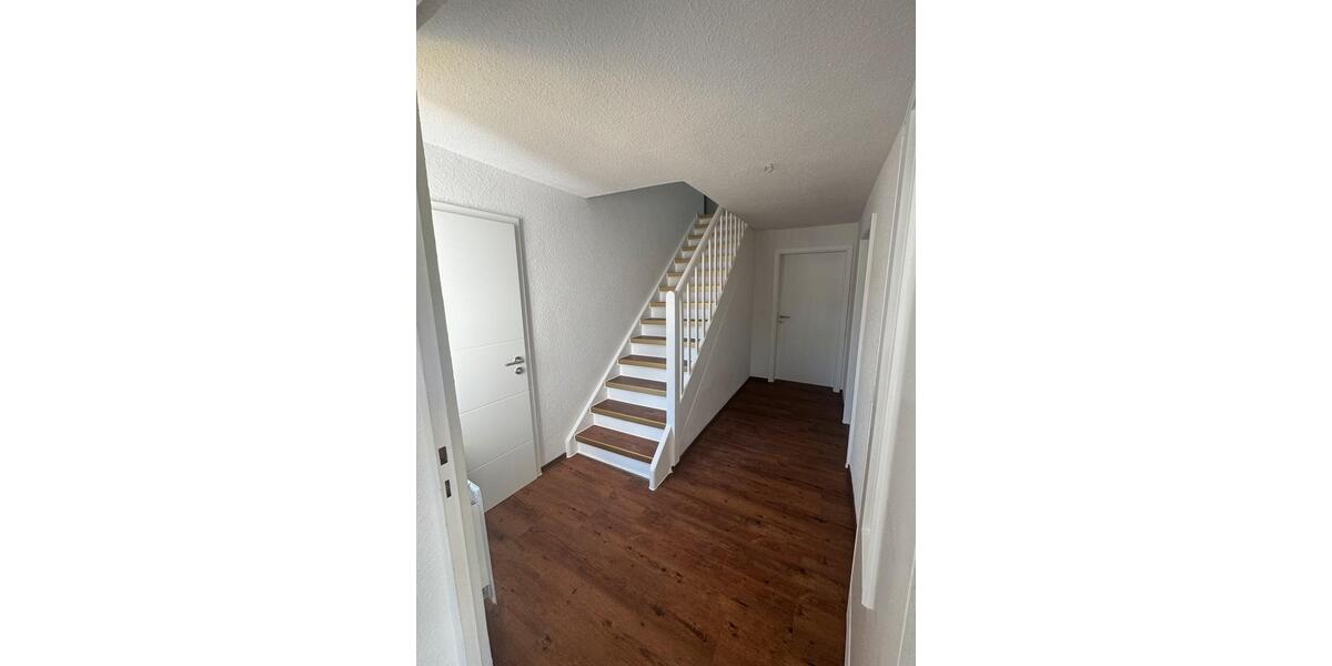 Einfamilienhaus Döbeln - 8 Zimmer, 249 m&sup2;, 519.000&euro; | Angebot:26950375