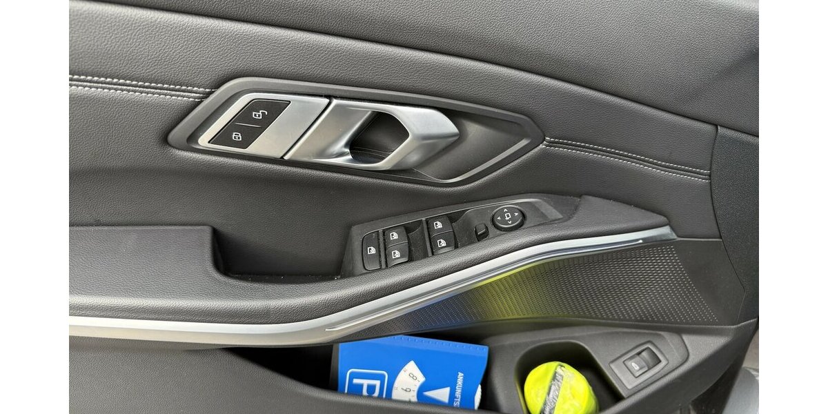 BMW 320D Touring XDrive Sport Line Leder 111.000 km 24.850 &euro; Schorndorf 73614