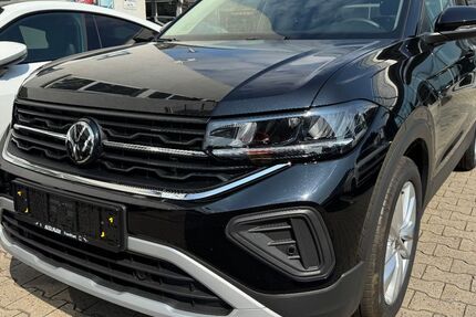 VW T-Cross 9.542 km 26.950 € Frankfurt am Main 65936