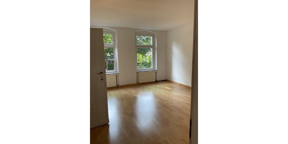 Etagenwohnung Strausberg - 3 Zimmer, 90 m&sup2;, 999&euro; | Angebot:25916765