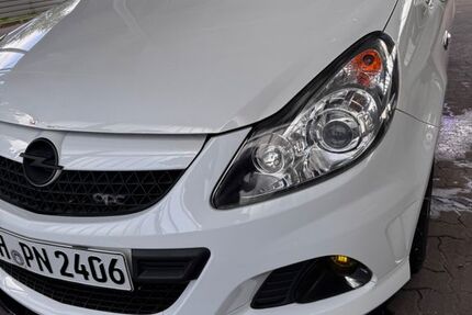 Opel Corsa 153.000 km 4.950 &euro; Holm 25488