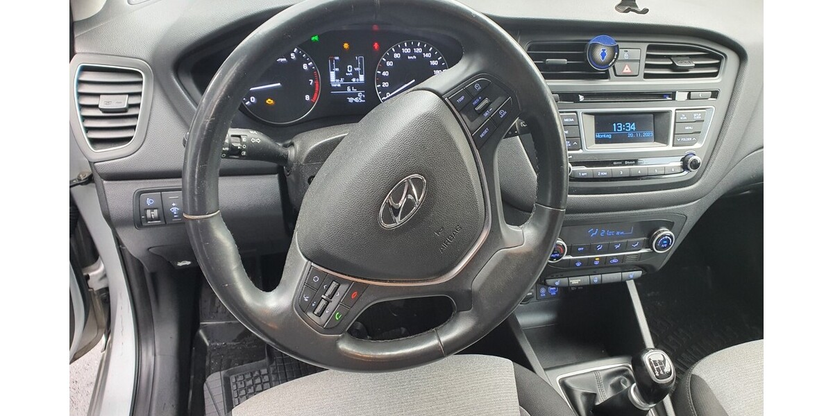 Hyundai i20 78.465 km 8.500 &euro; Berlin 10178