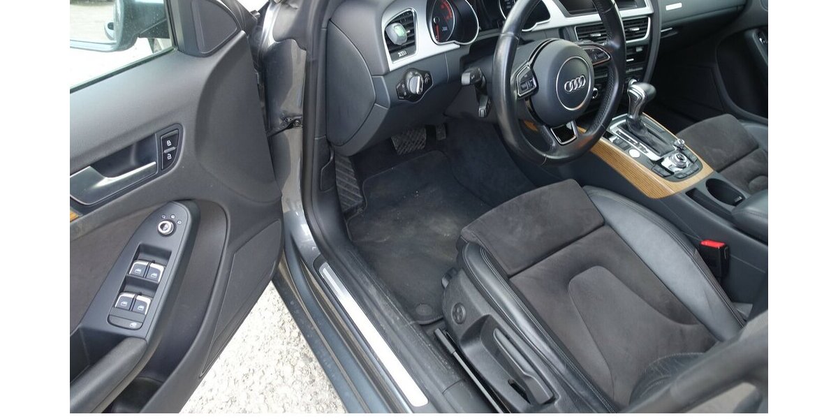 Audi A5 3.0 TDI quattro Bi-Xenon Standh. PDC Kamera S-L 146.000 km 17.950 &euro; Neumarkt/OPf 92318