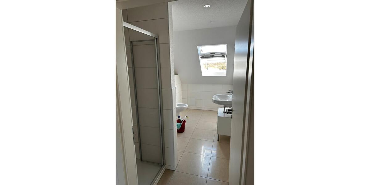 Dachgeschoßwohnung Bredstedt - 3 Zimmer, 94 m&sup2;, 830&euro; | Angebot:26429245