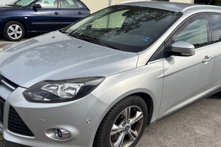 Ford Focus 158.200 km 2.290 &euro; Detmold 32758