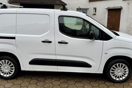 Toyota Proace City 42.126 km 14.000 &euro; Hamburg 21031