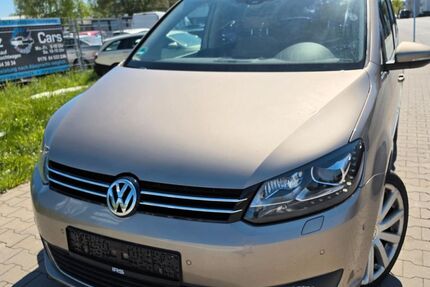 VW Touran 233.000 km 9.200 &euro; Dietzenbach 63128