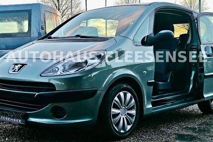 Peugeot 1007 127.000 km 2.650 &euro; Penkow 17213