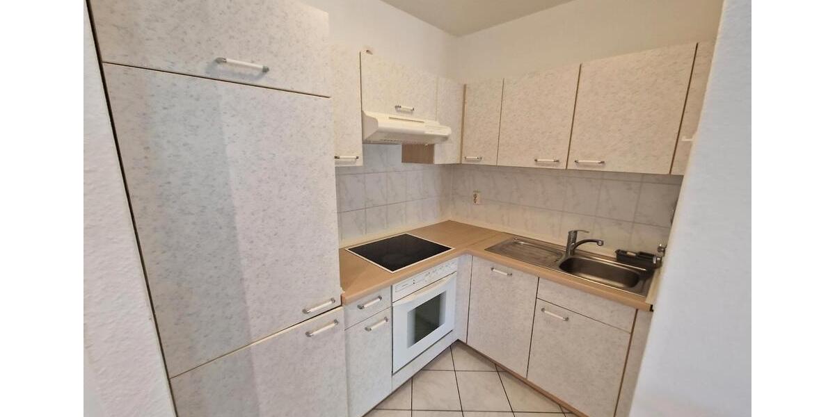 **FRISCH RENOVIERT**1-Zimmer-Wohnung Balkon Bad mit Wanne EBK Fußbodenheizungab 15.03. 1 zimmer